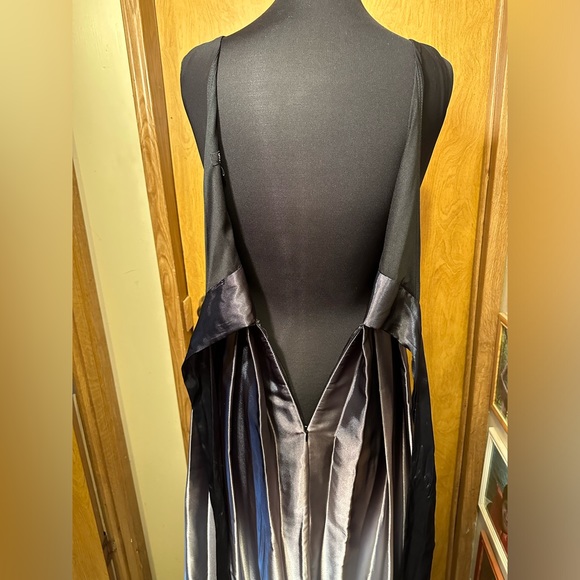 SLNY Ombre Satin Gown size 4 - Picture 8 of 12